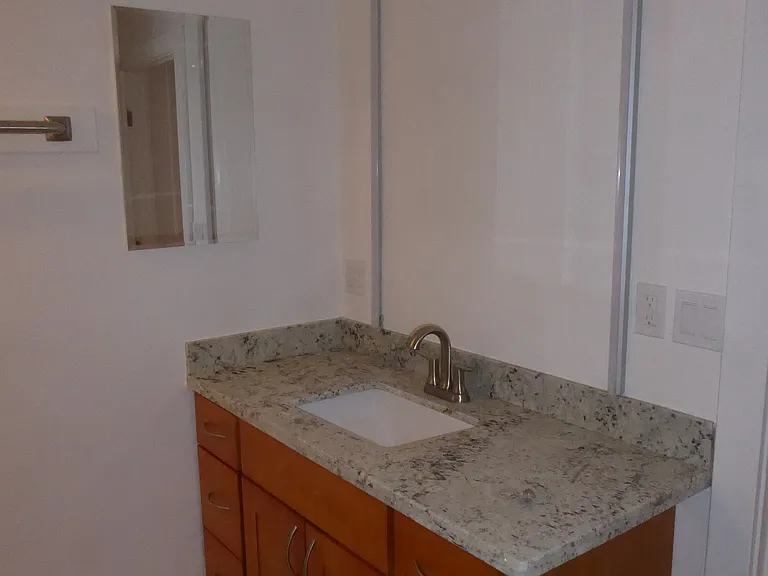307 Oxford Way — Photo 7