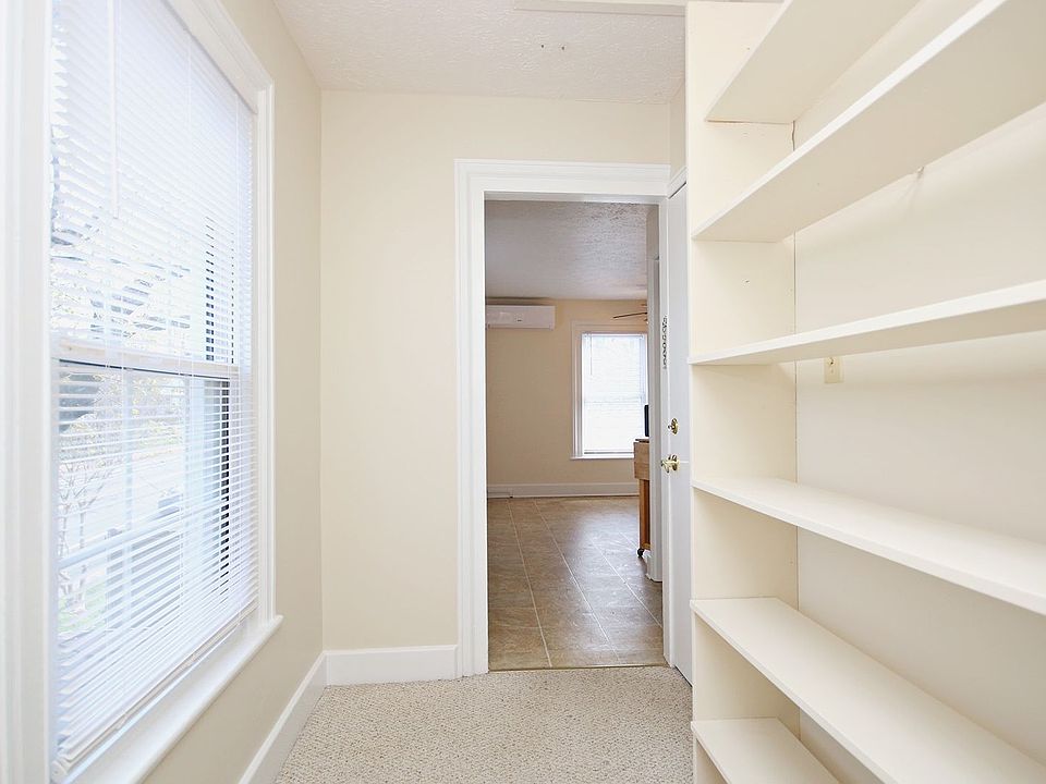 1st image of 712 Monticello Ave #C