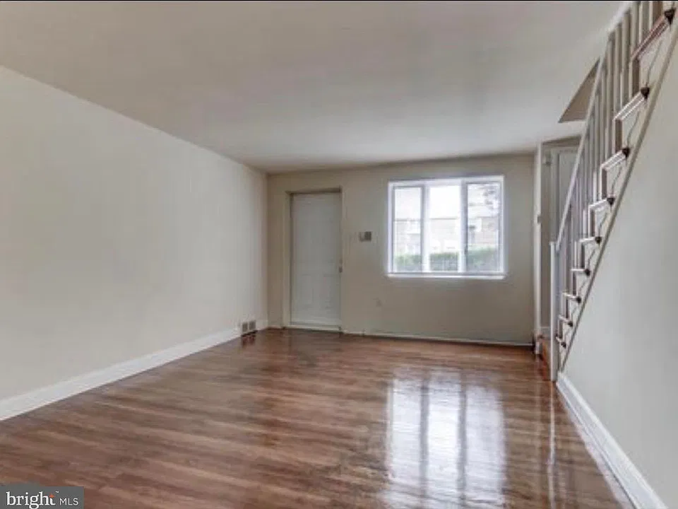 361 W 22nd St