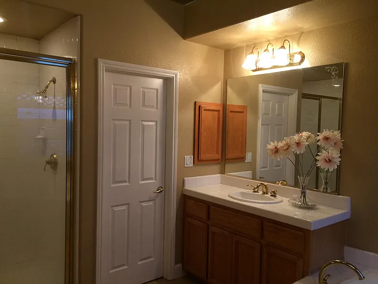 7208 Queen Isabella Ct — Photo 18