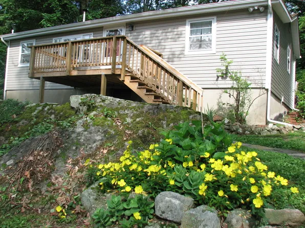 11 Hawthorne Trl, Andover, NJ 07821