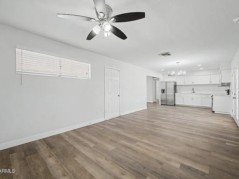 4214 W Lewis Ave — Photo 8
