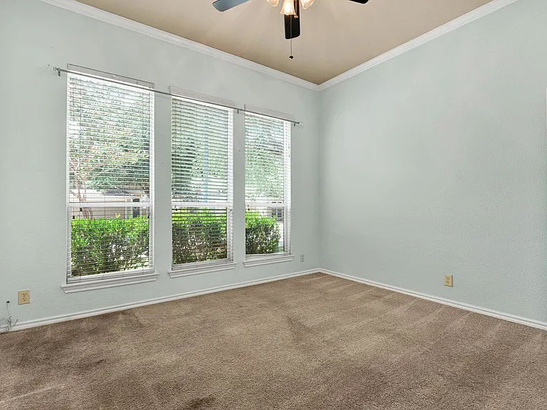6819 Terra Rye — Photo 10