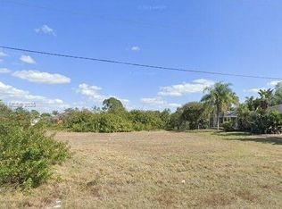 1823 NW 27th Pl, Cape Coral, FL 33993
