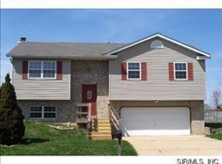2400 Copper Creek Rd, Maryville, IL 62062