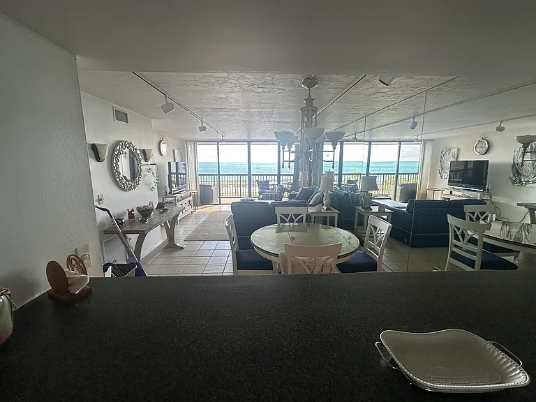 4141 Ocean Dr #403 — Photo 10