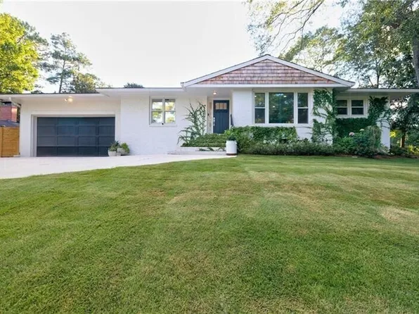 3306 Pine Meadow Rd NW, Atlanta, GA 30327