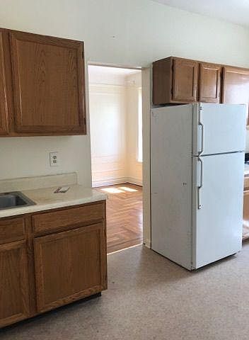 2nd image of 1405 71st St APT C2
