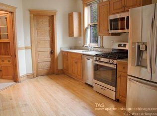 620 W Arlington Pl #2, Chicago, IL 60614