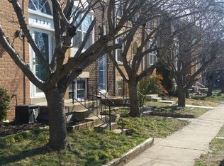 5232 Leeward Ln, Alexandria, VA 22315