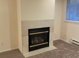 5333 15th Ave S #3K, Seattle, WA 98108