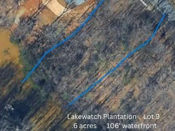 9 Watch Tower Dr, Moneta, VA 24121