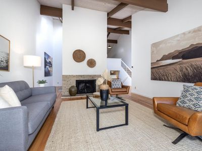 166 Sand Hill Cir, Menlo Park, CA, 94025