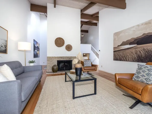 166 Sand Hill Cir, Menlo Park, CA 94025