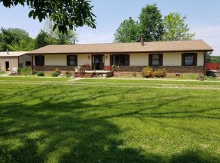 647 Lee Rd, New Harmony, IN 47631