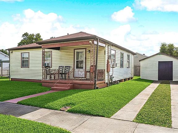 3rd image of 801 Lurline Dr