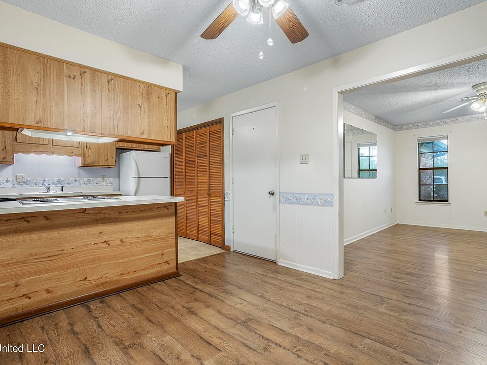 5104 Old Fort Bayou Rd, Ocean Springs, MS 39564 Zillow