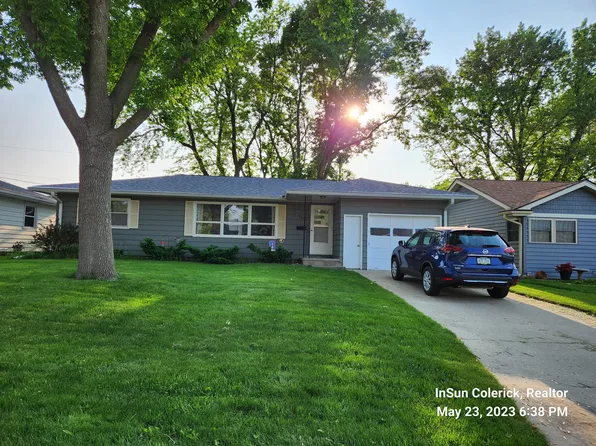 626 15th Street Pl, Nevada, IA 50201