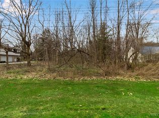 4710 Margaret Dr #8, Clarence, NY 14031