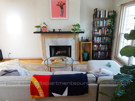 4th image of 1112 N Marshfield Ave #2R