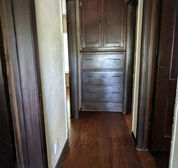 137 Nicholas St — Photo 8
