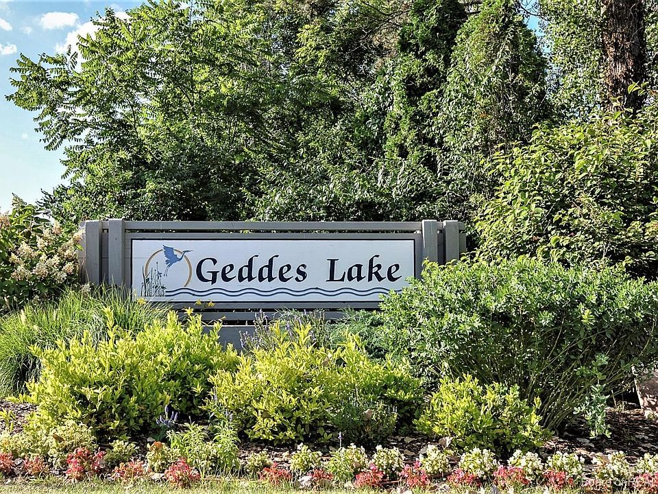 1st image of 605 Watersedge Dr