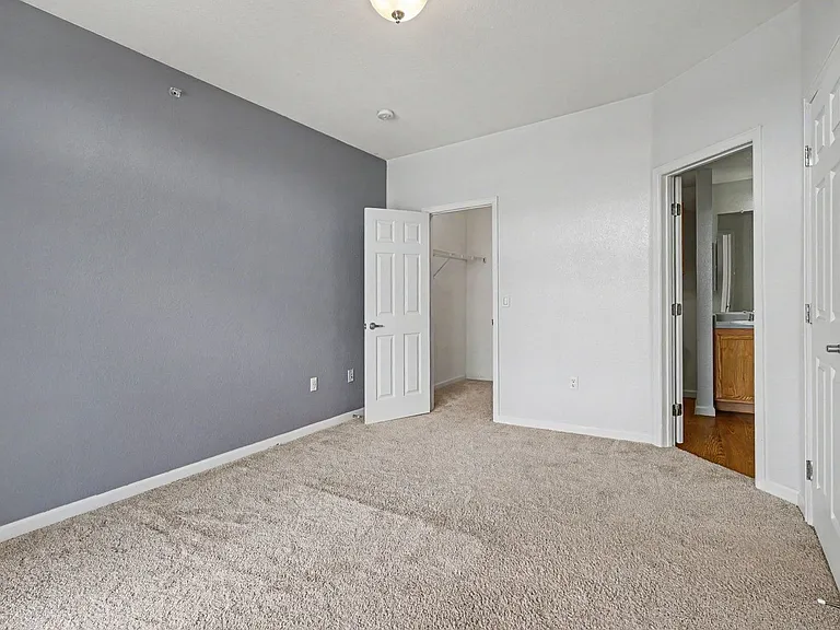 7440 S Blackhawk St #3204 — Photo 13