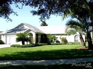 6517 N Lake Dr, Zephyrhills, FL 33542