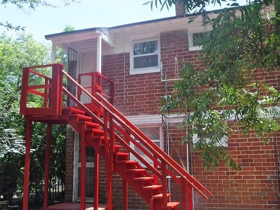 2nd image of 3732 Lehigh St