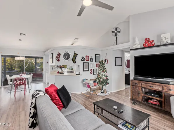 8026 W WETHERSFIELD Road, Peoria, AZ 85381