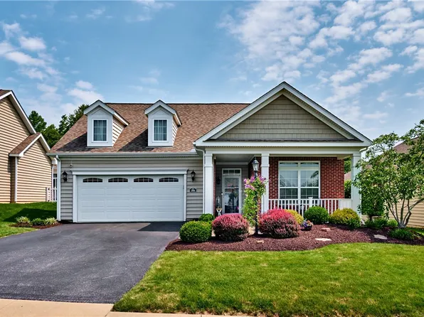 204 Hill Place Dr, Mc Donald, PA 15057