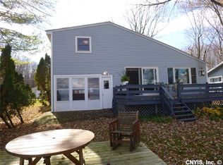 141 Hitchcock Point Rd, Bridgeport, NY 13030