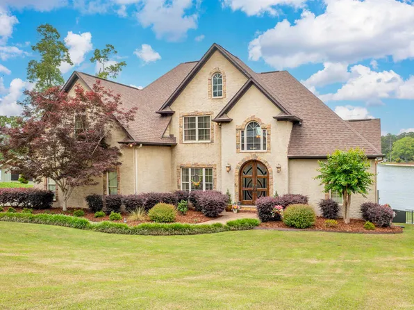 7017 Blackberry Ln, Pell City, AL 35128