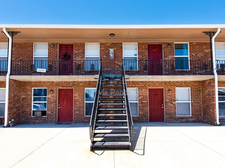 3205 Twin Oak Ln #8 — Photo 14