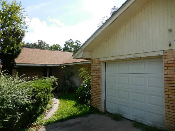 405 N Fulton St, Texas City, TX 77591