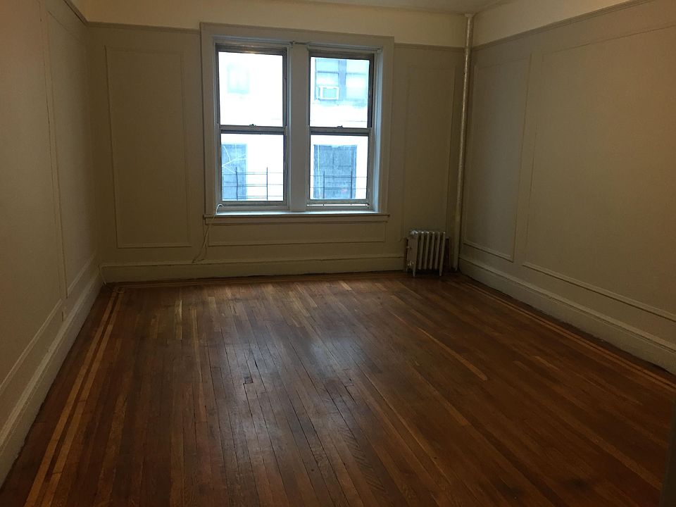 1st image of 430 E 22nd St APT 1D