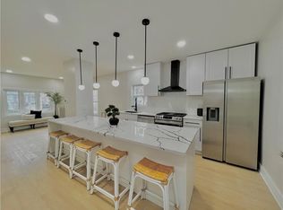 164 Francis Ave, Pawtucket, RI 02860