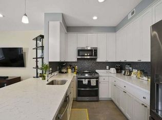 70 Endicott St APT 1003, Norwood, MA 02062