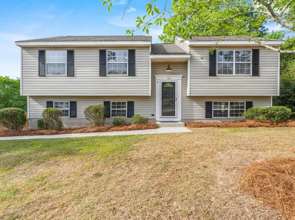 104 Bridleridge Rd, Lexington, SC 29073