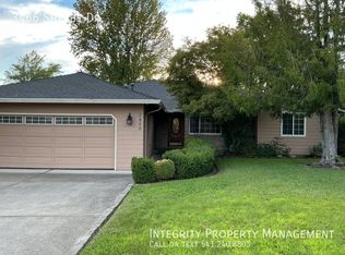 3466 Shelby Dr, Medford, OR 97504