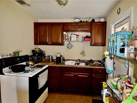 2nd image of 1717 44th St S