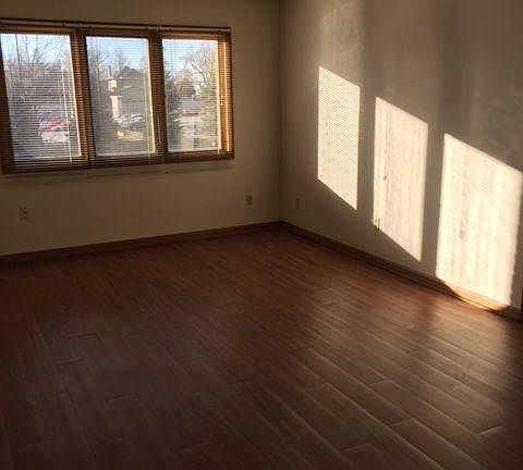3rd image of 4812 Capitol Ave APT 6