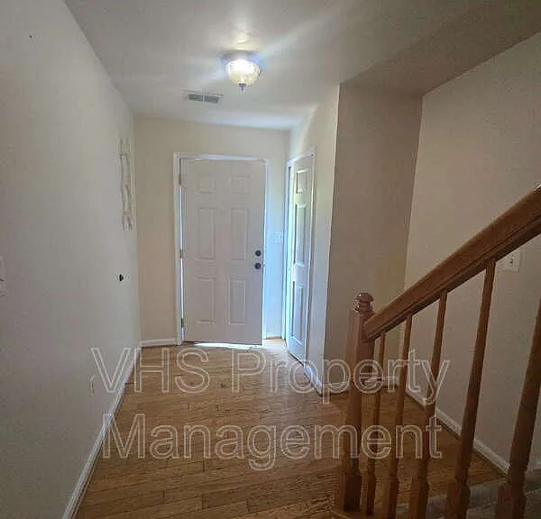 6186 Library Ln — Photo 3