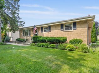 412 Emmerson Ave, Itasca, IL 60143