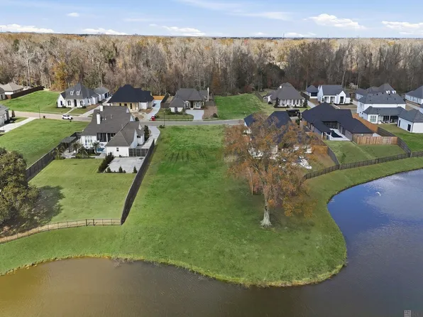 36333 Westin Ridge Dr, Geismar, LA 70734