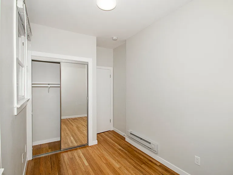 520 Scott — Photo 7