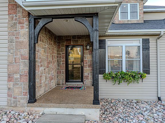 2nd image of 4446 Findley Road