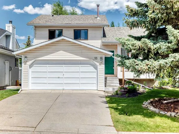 55 S Woodstock Way SW, Calgary, AB T2W 5X3