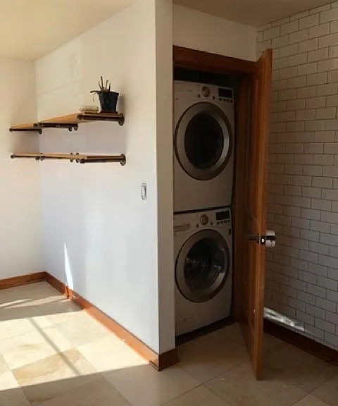 Stackable W/D in unit - LG (2020)
