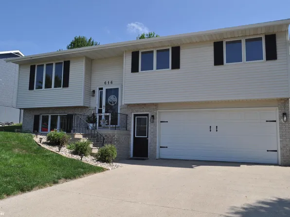 616 Southgate Rd, Carroll, IA 51401